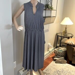 Casual longer dress from Marshall’s brand new. Size 16